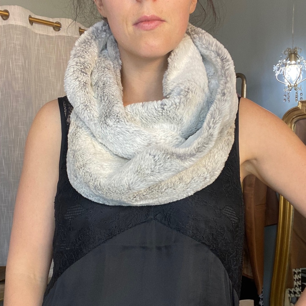 faux fur infinity scarf